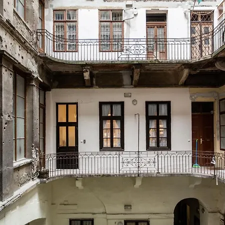 شقة A Loft With History *
